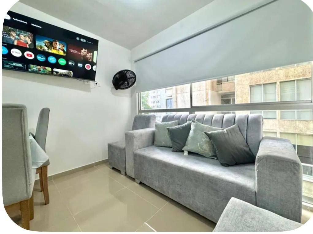 Apartamento 402 *